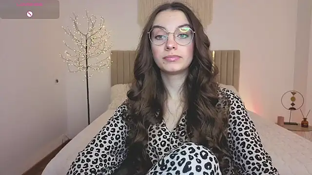 Real cutie1 online show from 04-25-26, 01:41