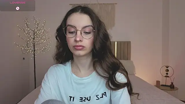 Real cutie1 online show from 04-28-26, 12:54