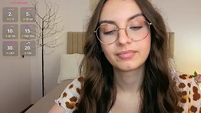 Real cutie1 online show from 07-28-26, 06:20