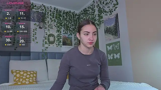 Snapshot of Ashley_Pierce chatting on 09-25-25, 04:05 Ashley Pierce online show from 09-25-25, 04:05