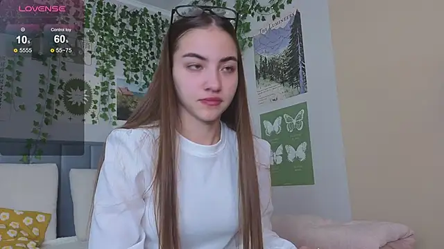 Snapshot of Ashley_Pierce chatting on 09-29-25, 06:13 Ashley Pierce online show from 09-29-25, 06:13