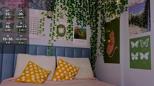 Snapshot of Ashley_Pierce chatting on 10-20-25, 04:13 Ashley Pierce online show from 10-20-25, 04:13