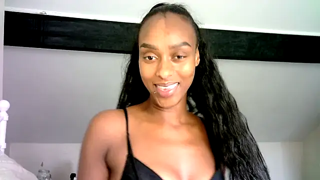 Snapshot of Hazel_Dollxx chatting on 09-10-25, 10:26 Hazel Dollxx online show from 09-10-25, 10:26