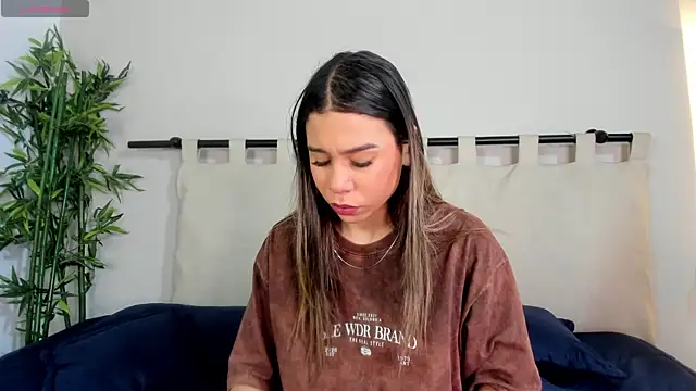 Rachell criss online show from 04-26-26, 04:10