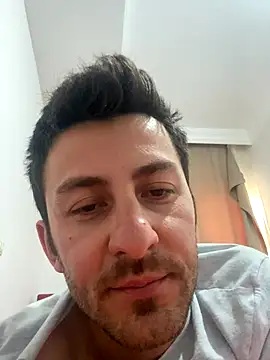 Snapshot of emredenizz07 chatting on 10-08-25, 08:01 emredenizz07 online show from 10-08-25, 08:01