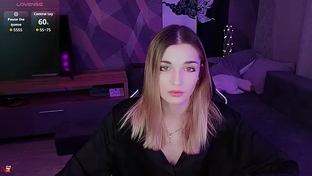 Snapshot of Sandy_Belle chatting on 12-02-25, 11:45 Sandy Belle online show from 12-02-25, 11:45