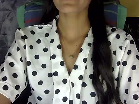 zara Khan0 online show from 10-22-25, 03:45