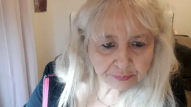 SusiLifeXXX online show from 10-11-25, 06:28