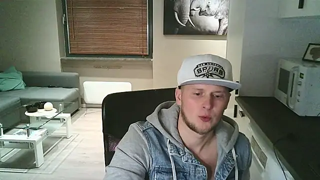 Snapshot of Dartanjanas13 chatting on 10-25-25, 09:42 Dartanjanas13 online show from 10-25-25, 09:42