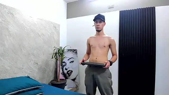  Axel 09 online show from 10-01-25, 03:45