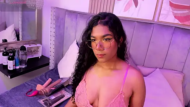 Seshat Hitt online show from 10-17-25, 03:20