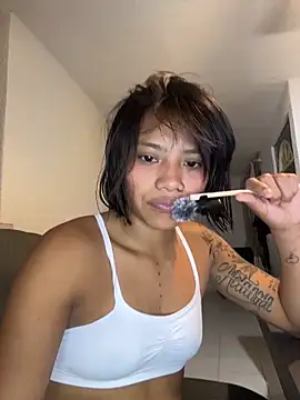 Snapshot of Nia_Desire chatting on 04-30-26, 07:14 Nia Desire online show from 04-30-26, 07:14