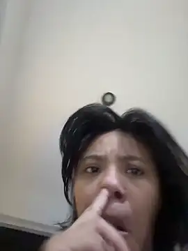 Snapshot of Nia_Desire chatting on 05-29-26, 06:11 Nia Desire online show from 05-29-26, 06:11