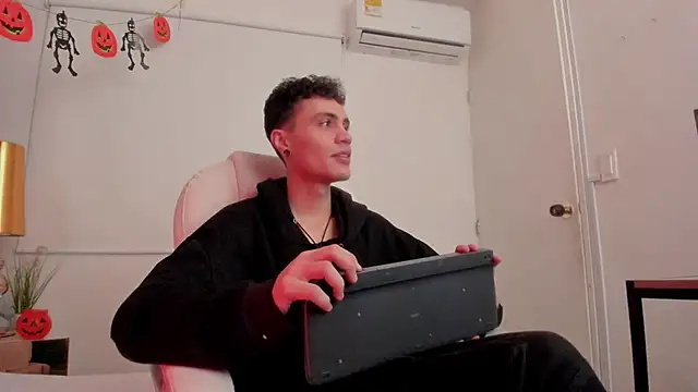 dark sun302 online show from 10-30-25, 09:26