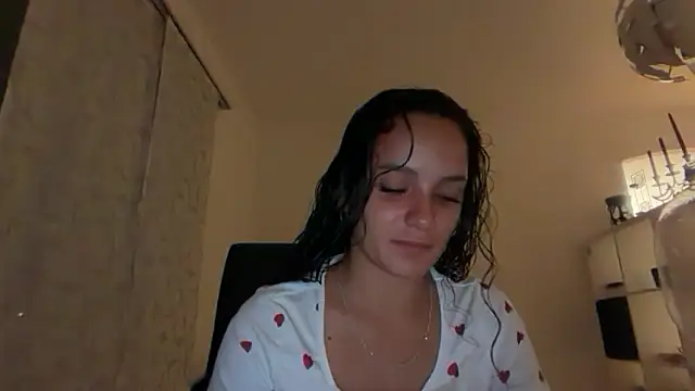 Snapshot of Maia_Park chatting on 06-02-26, 08:11 Maia Park online show from 06-02-26, 08:11