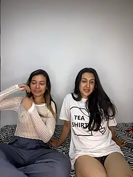 Snapshot of Saloriz_Col chatting on 02-12-26, 07:25 Saloriz Col online show from 02-12-26, 07:25