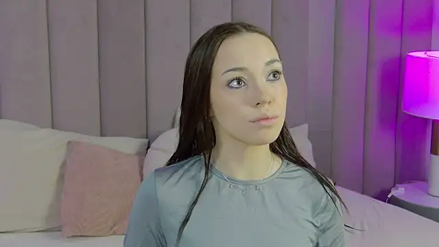 ZoeyNeal online show from 04-26-26, 02:59