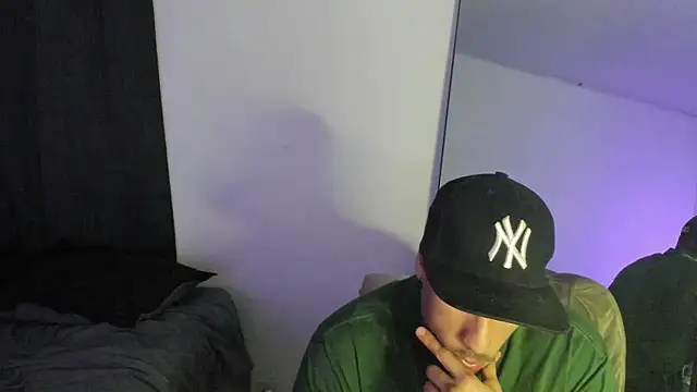 ThiagoLugo online show from 12-05-25, 03:59