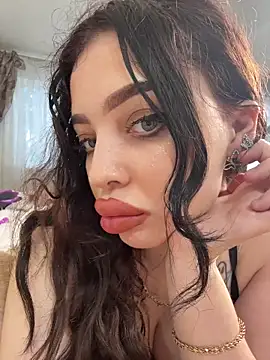 Hannah xBaby online show from 11-22-25, 10:14