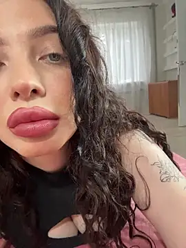 Hannah xBaby online show from 11-24-25, 10:48