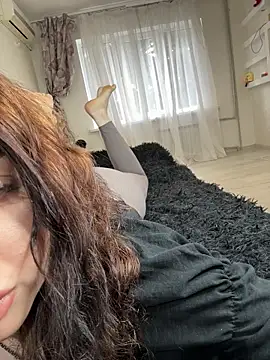 Hannah xBaby online show from 12-17-25, 10:10