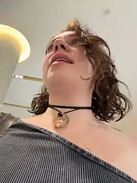 lucy-joy online show from 09-20-25, 09:32