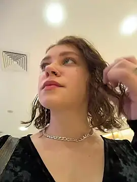 lucy-joy online show from 10-11-25, 10:25