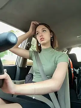 DollyTall online show from 09-09-25, 12:37