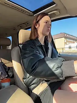 DollyTall online show from 10-20-25, 08:15