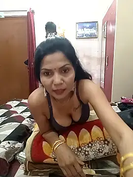 Yourhotsweetgirl online show from 03-11-26, 07:36