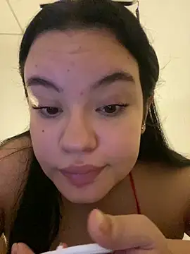 Emily Taylor2 online show from 09-11-25, 02:00