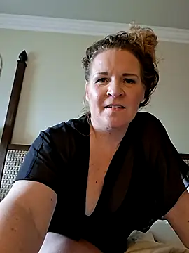 less-is-moore online show from 04-14-26, 04:57