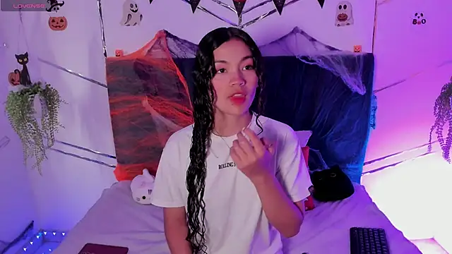 Camilla Miller01 online show from 10-16-25, 01:23