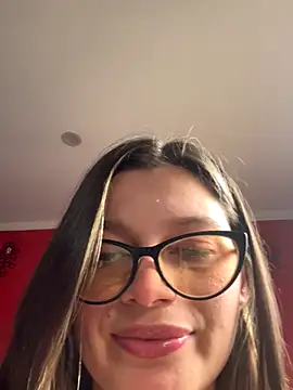 Snapshot of KoraSweett chatting on 12-02-25, 07:31 KoraSweett online show from 12-02-25, 07:31