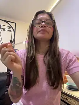 KoraSweett online show from 12-20-25, 05:42