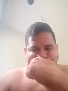 Snapshot of reguetones92 chatting on 11-02-25, 12:07 reguetones92 online show from 11-02-25, 12:07