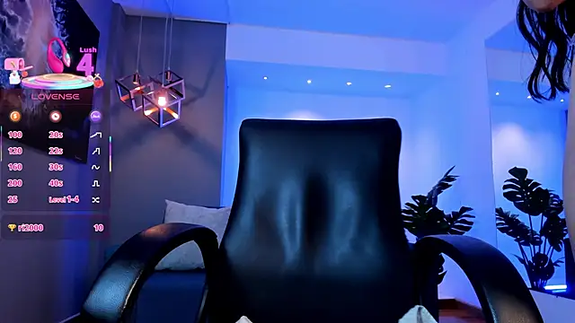 AidaJones online show from 12-17-25, 11:44