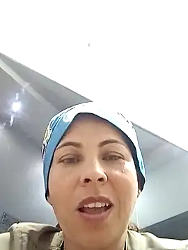 Yanis Ariel12 online show from 10-05-25, 04:38