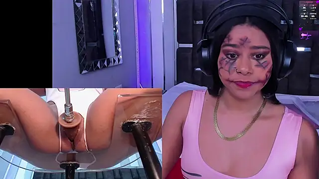 Snapshot of Gina_Kurt chatting on 10-17-25, 04:26 Gina Kurt online show from 10-17-25, 04:26