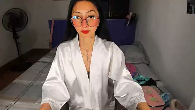 Anais lux online show from 05-15-26, 11:34