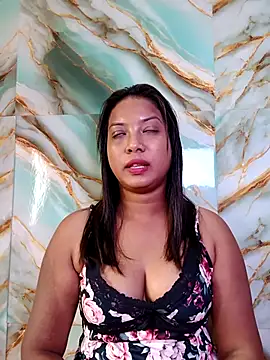 Snapshot of hornyzinia123 chatting on 09-27-25, 05:12 hornyzinia123 online show from 09-27-25, 05:12