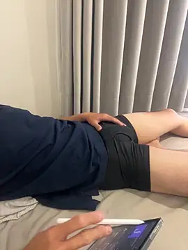 qaz23257 online show from 10-19-25, 05:19