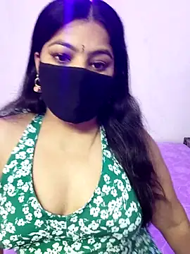 Snapshot of Aavya_007 chatting on 05-08-26, 04:07 Aavya 007 online show from 05-08-26, 04:07