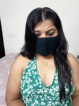 Snapshot of Aavya_007 chatting on 05-30-26, 04:26 Aavya 007 online show from 05-30-26, 04:26