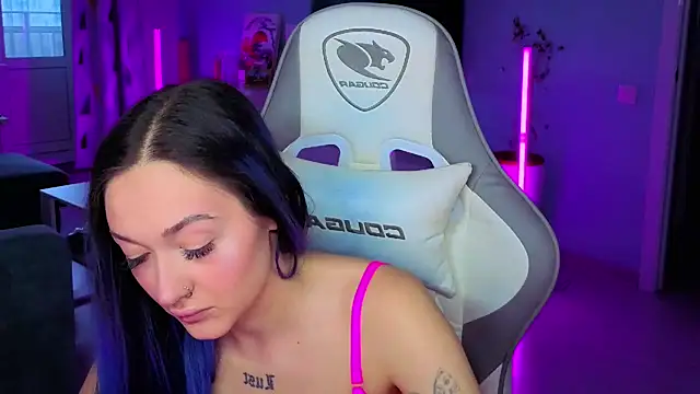 Im suka online show from 02-19-26, 01:45