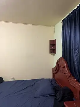 Snapshot of MaxDell chatting on 09-11-25, 01:06 MaxDell online show from 09-11-25, 01:06