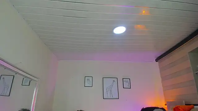 LusyKitty online show from 10-29-25, 04:20