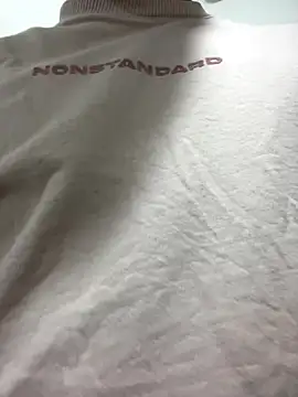 Snapshot of ErosVale chatting on 10-04-25, 05:16 ErosVale online show from 10-04-25, 05:16