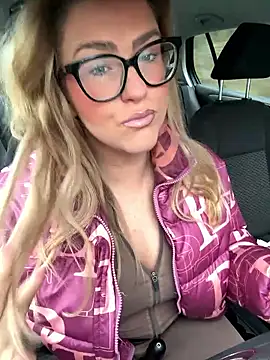 Charleigh xx online show from 01-08-26, 12:07