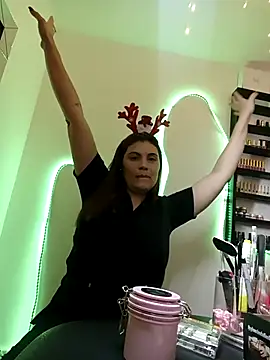 Secret Bella online show from 12-19-25, 10:28